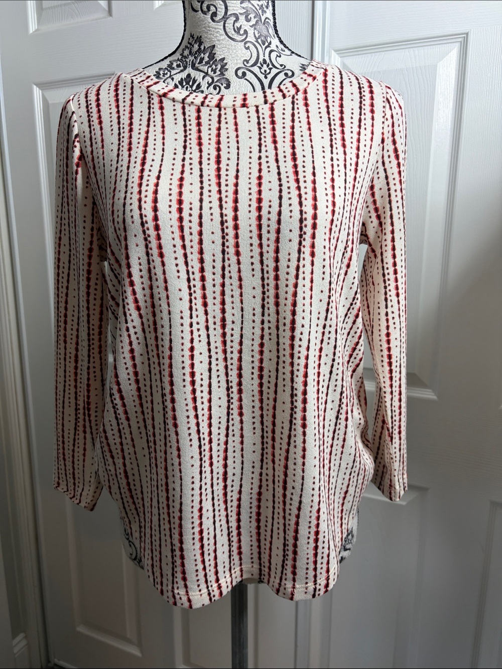 Liverpool Cream Top with Red Vertical Stripe Detail S